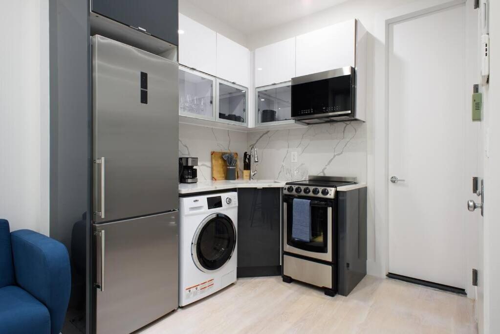 Apartment 78-4b New Quality 1br W&d In Unit Skylight