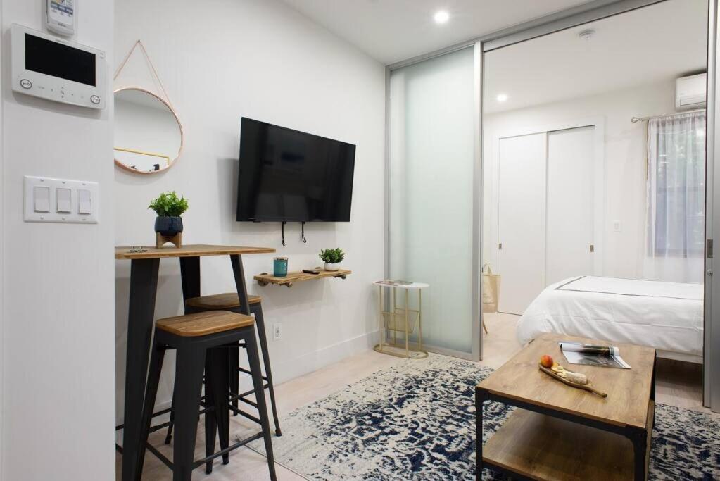 78-4b New Quality 1br W&d In Unit Skylight * New York