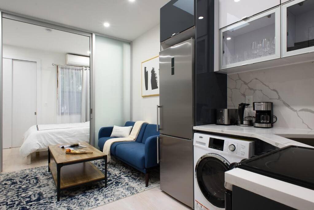 Apartment 78-4b New Quality 1br W&d In Unit Skylight *
