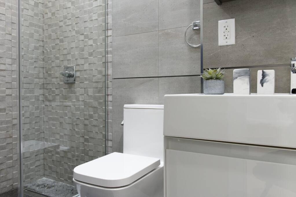 78-4b New Quality 1br W&d In Unit Skylight Apartment *
